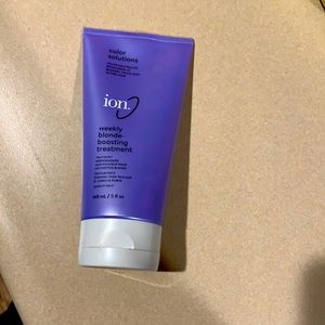 NWT ION  Cool Blonde